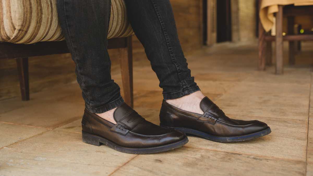 Como combinar calça cargo com sapato masculino Vocca